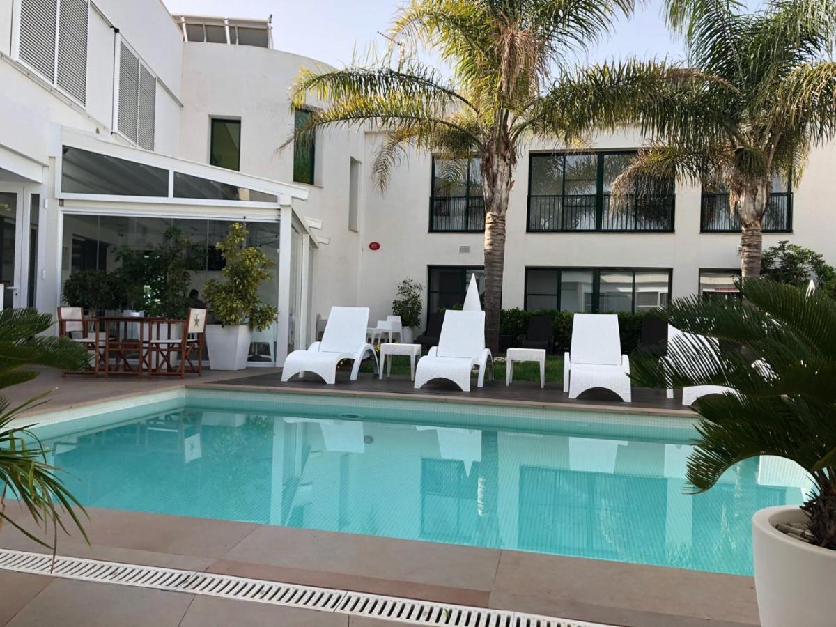 Hotel L'Algadir Del Delta El Poble Nou del Delta Eksteriør bilde